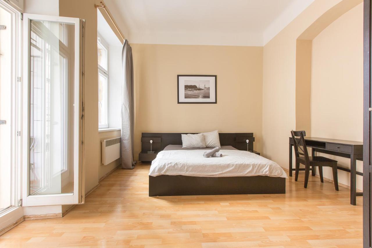 Premier Apartments Near The Museum Prag Dış mekan fotoğraf