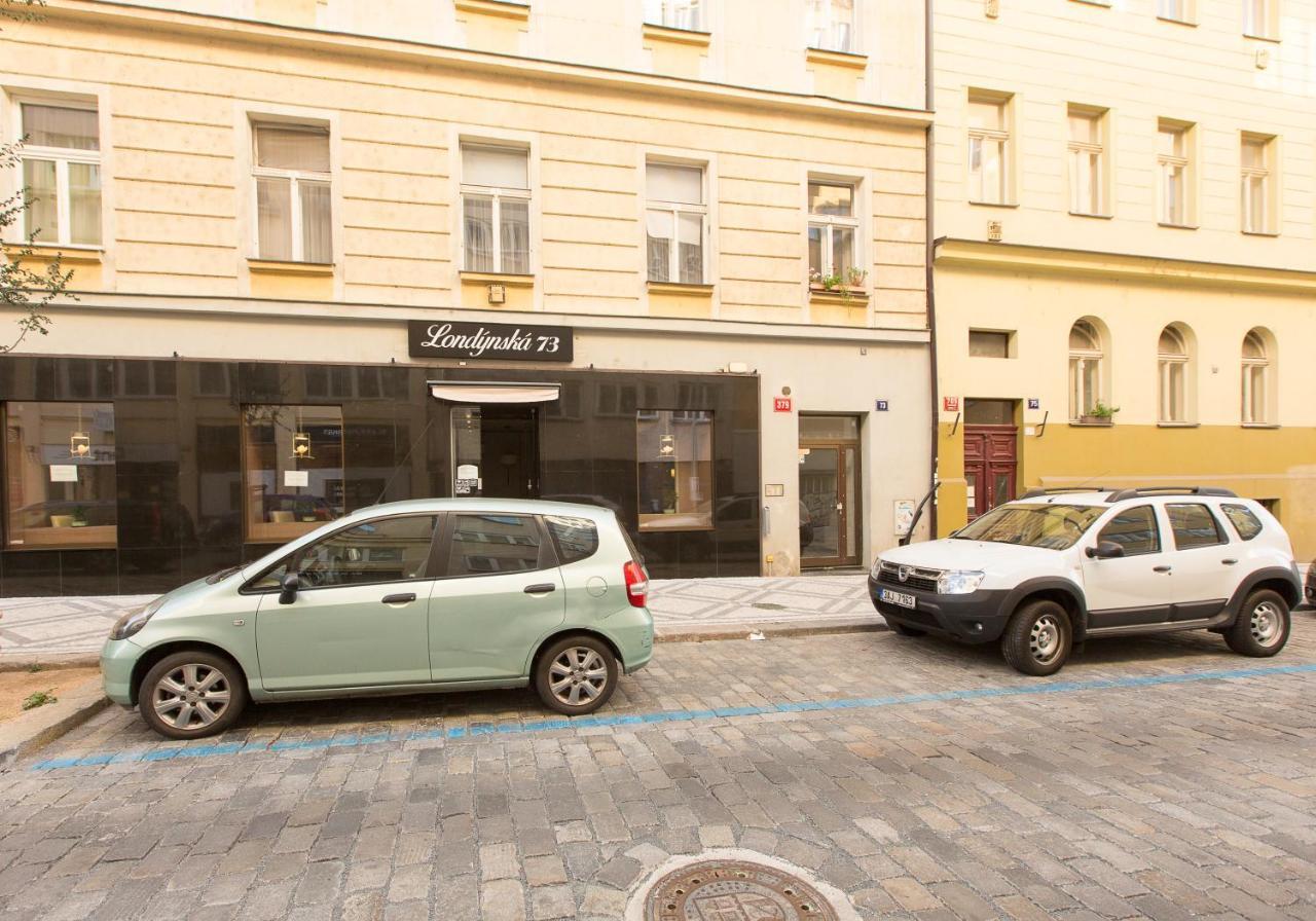 Premier Apartments Near The Museum Prag Dış mekan fotoğraf
