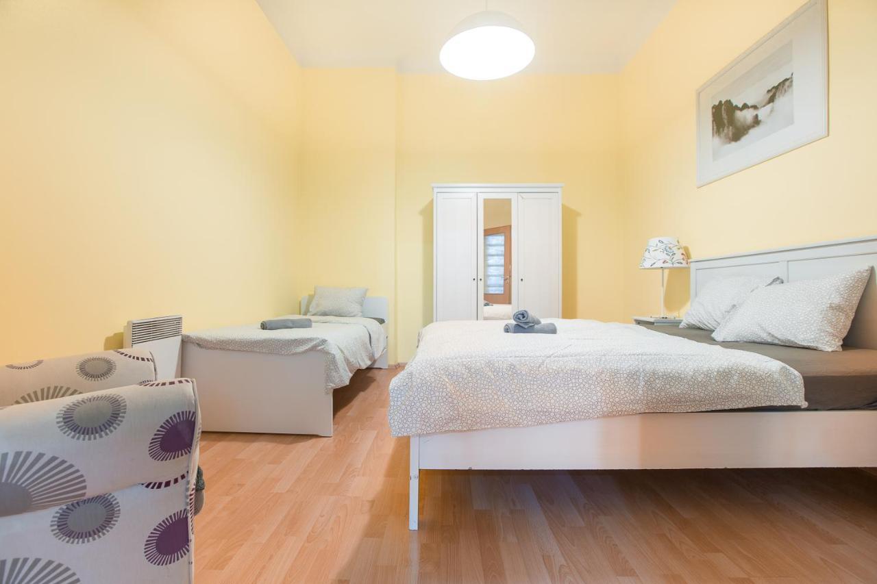 Premier Apartments Near The Museum Prag Dış mekan fotoğraf